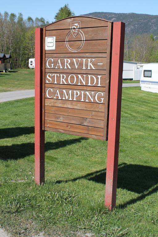赛尔尤尔 Garvikstrondi Camping酒店 外观 照片